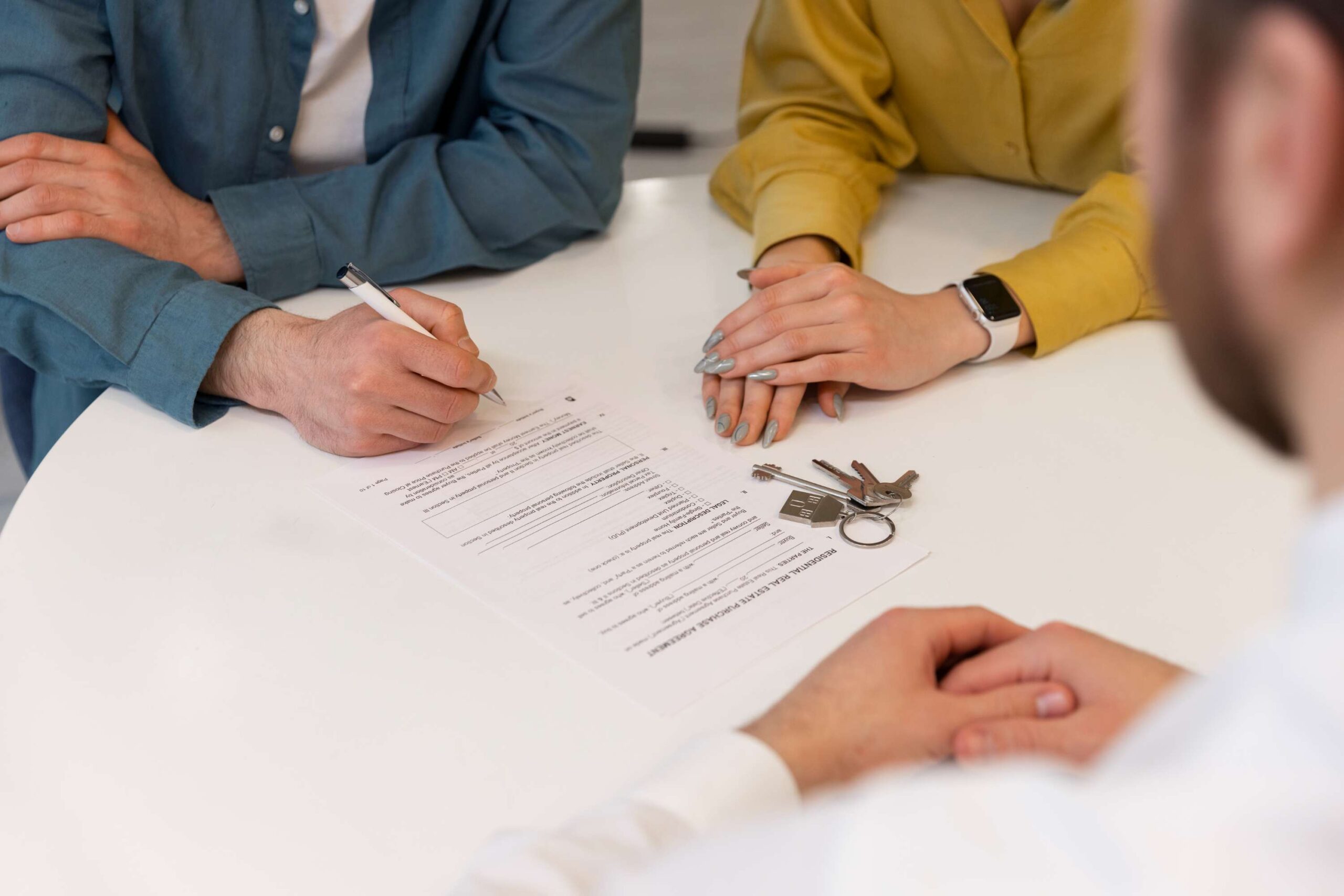 Courtier immobilier à Gatineau : pourquoi son rôle est crucial face à la fluctuation des taux d’intérêt ?