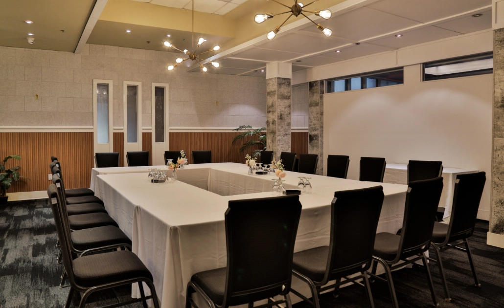 Comment personnaliser une salle de conférence à louer à Gatineau pour un événement marquant ?